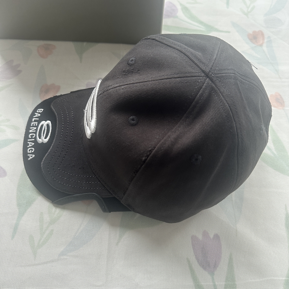 Balenciaga Black Distressed Baseball Cap with Double Brim and Embroidery - Picture 4 of 10